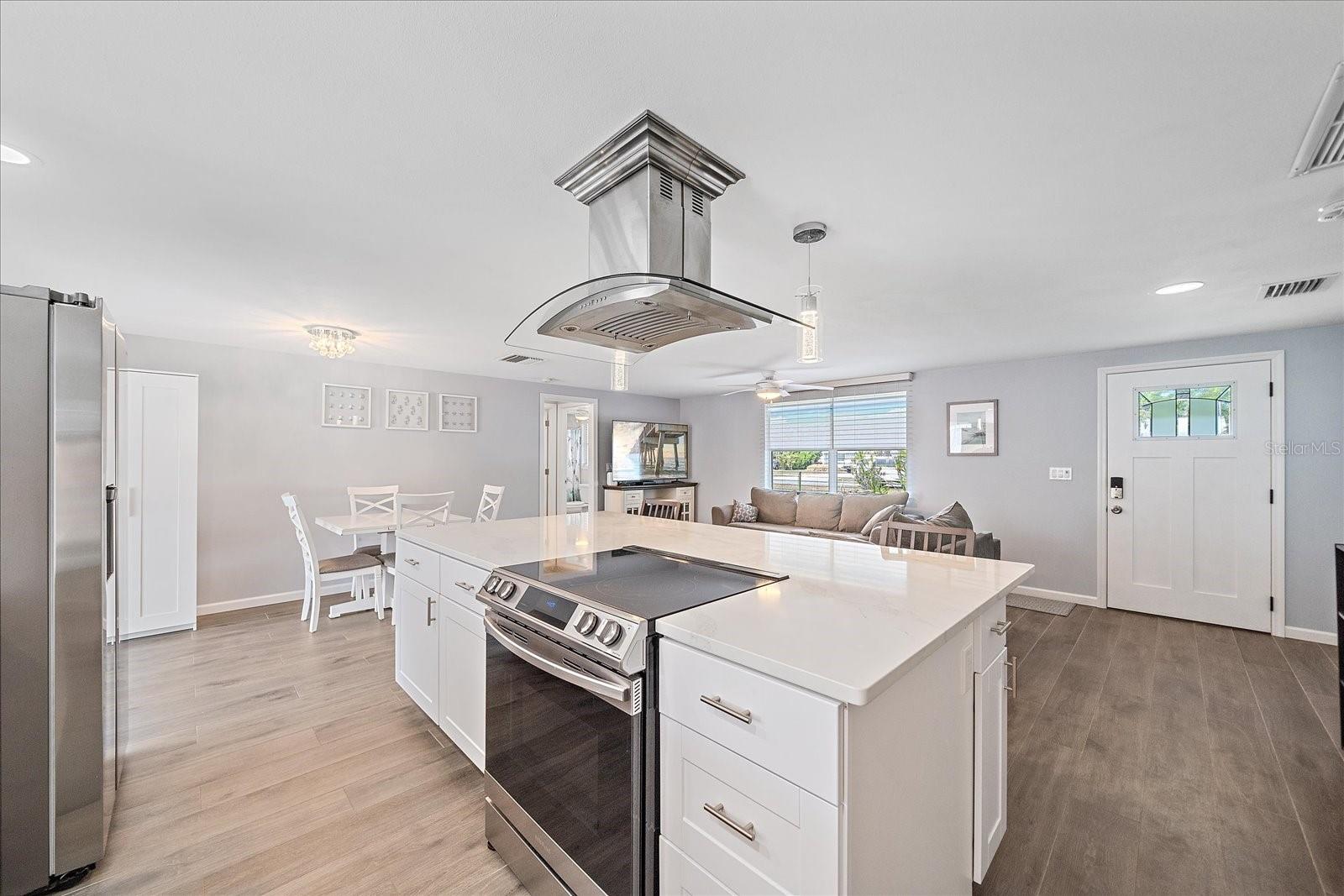 MANASOTA SUB LT 7 BLK J - Residential