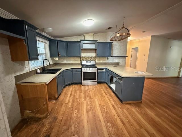 CAMELOT - Residential