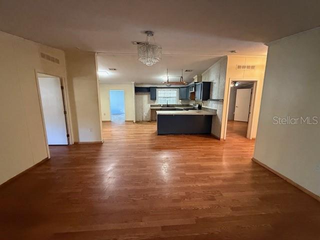 CAMELOT - Residential