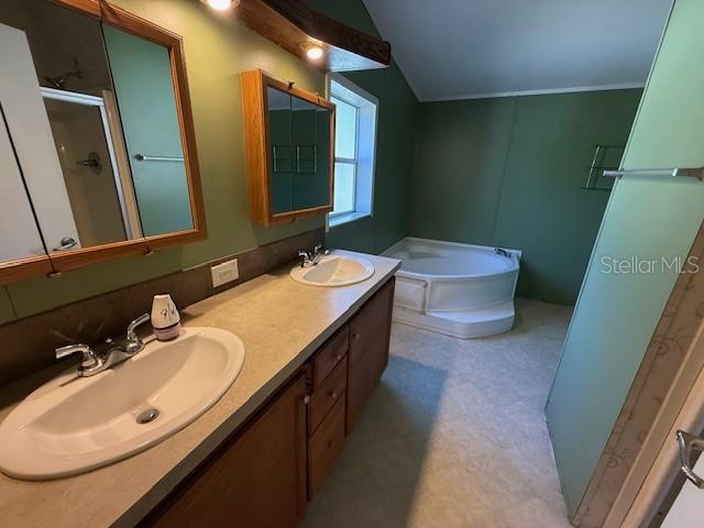 CAMELOT - Residential