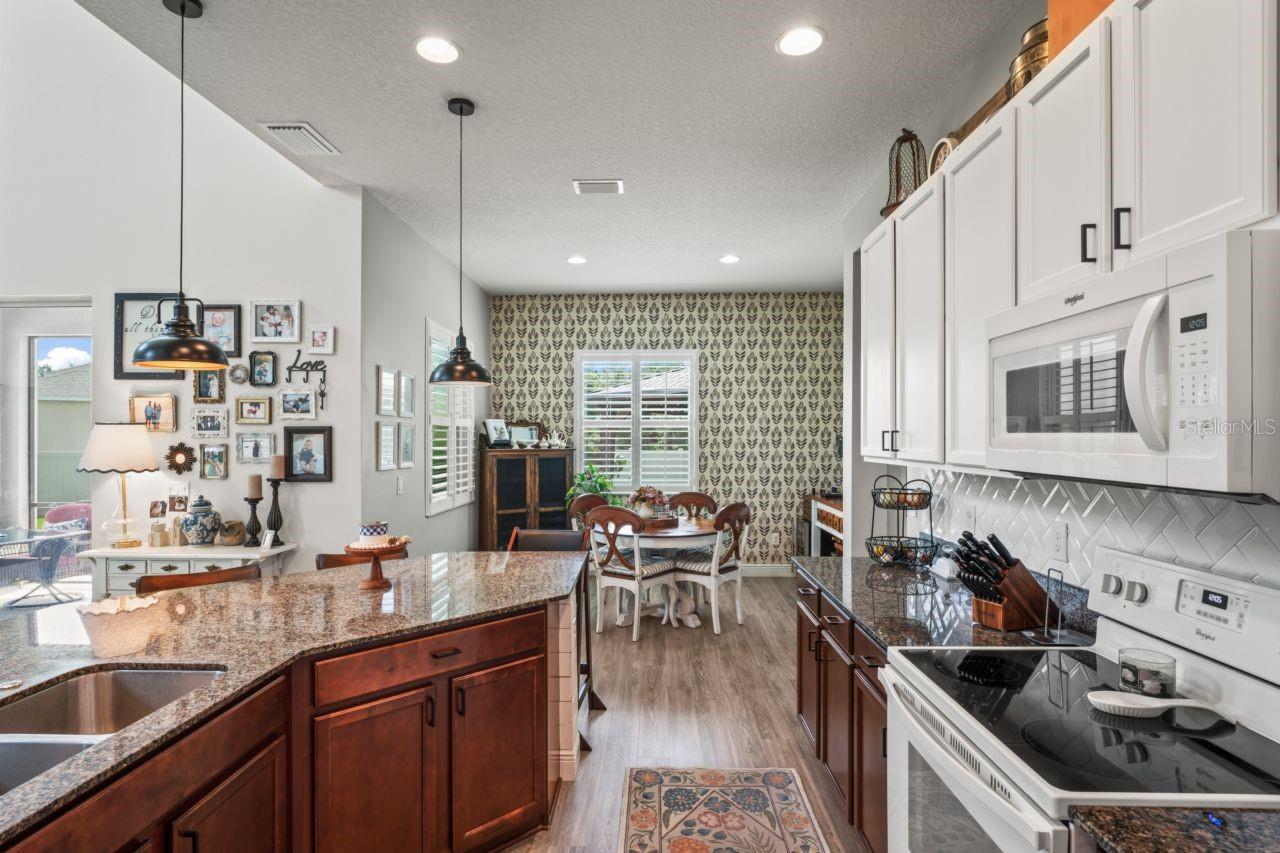 VISTA LKS/BAILEYS BLUFF - Residential