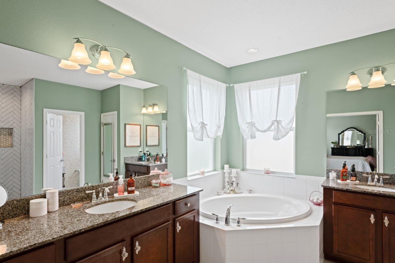 VISTA LKS/BAILEYS BLUFF - Residential