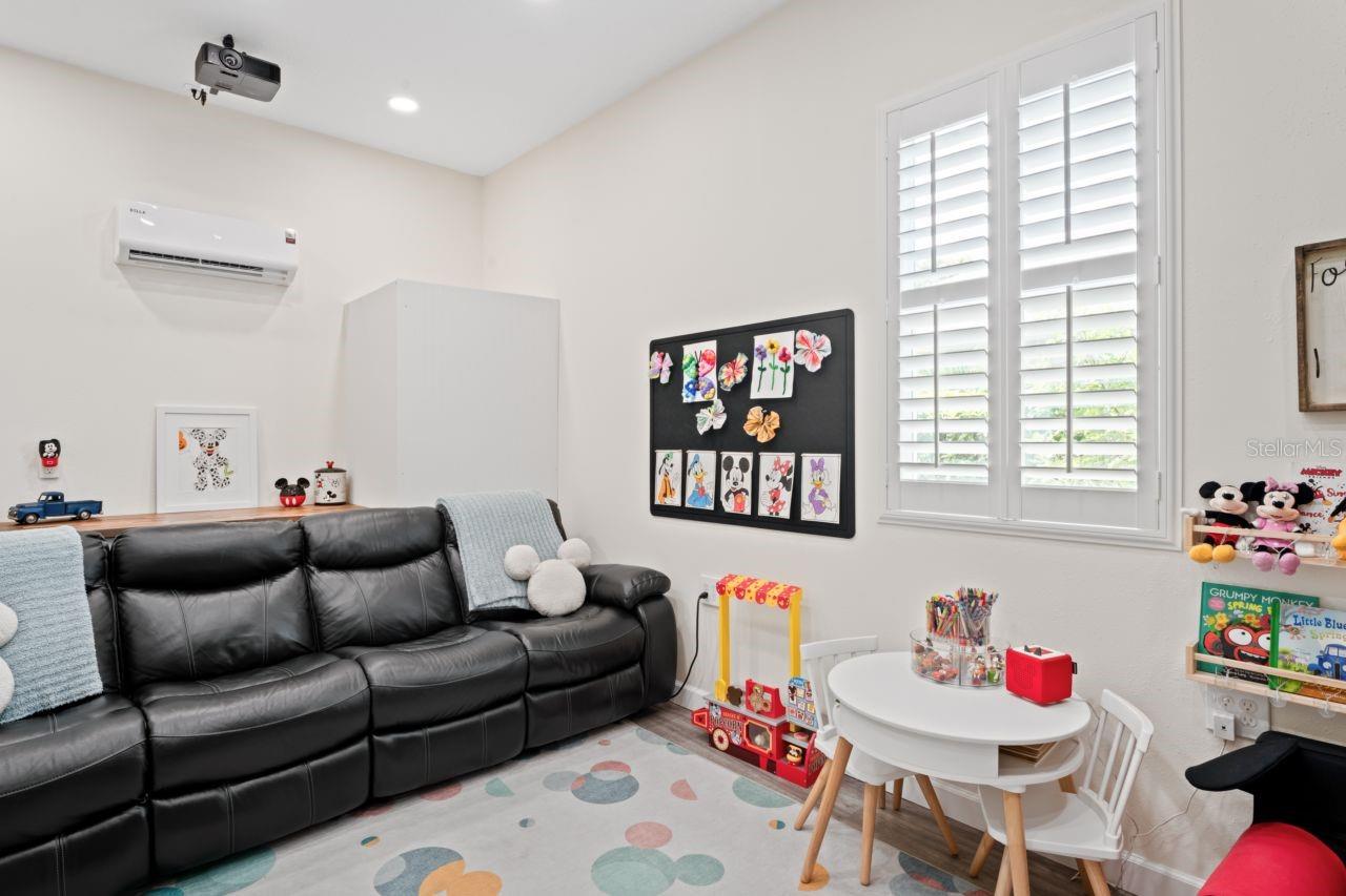 VISTA LKS/BAILEYS BLUFF - Residential