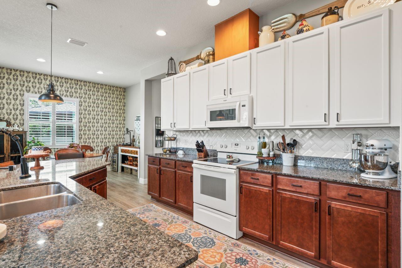 VISTA LKS/BAILEYS BLUFF - Residential