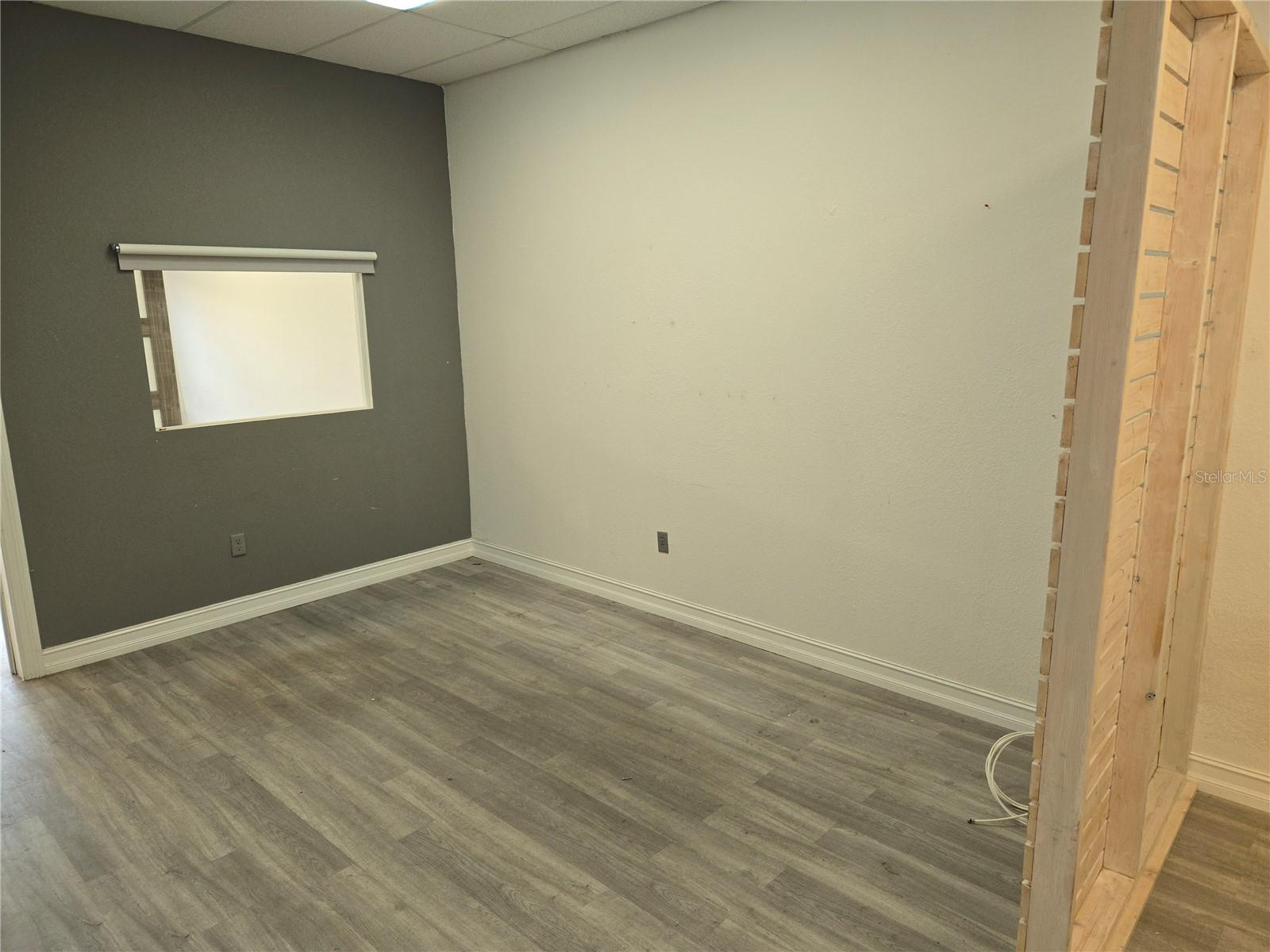 PALM HARBOR ESTATES - Commercial Lease