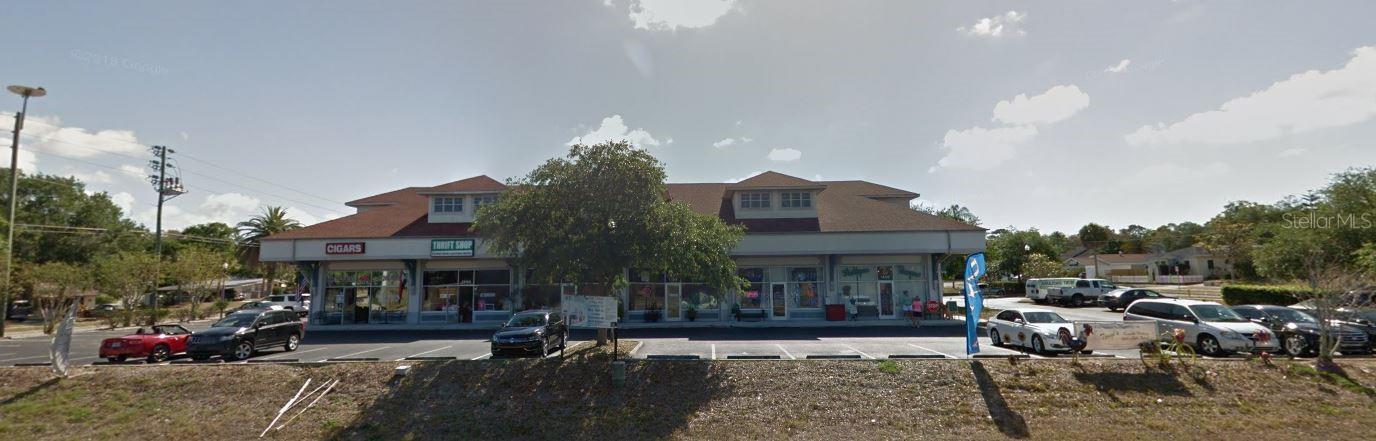 PALM HARBOR ESTATES - Commercial Lease