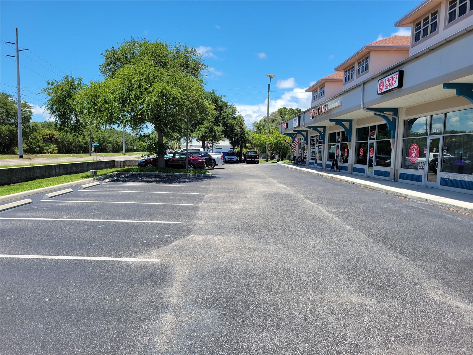 PALM HARBOR ESTATES - Commercial Lease