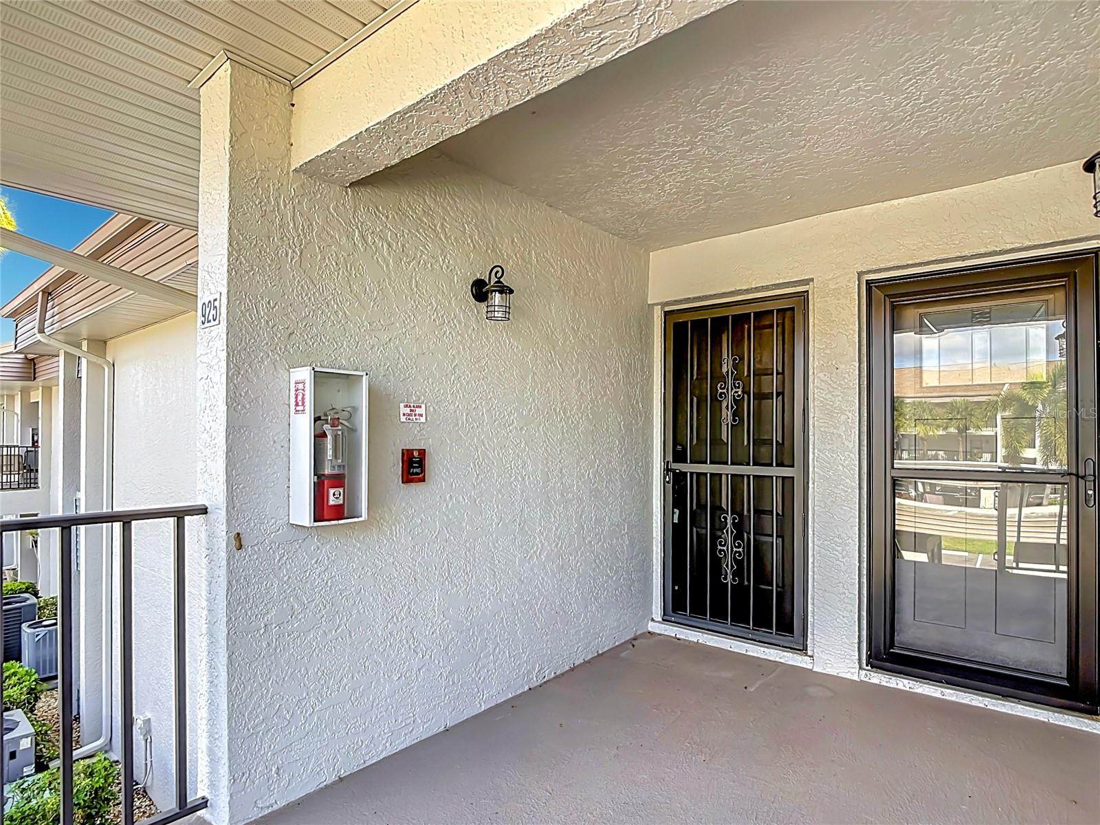 5925 TRAILWINDS DRIVE 925