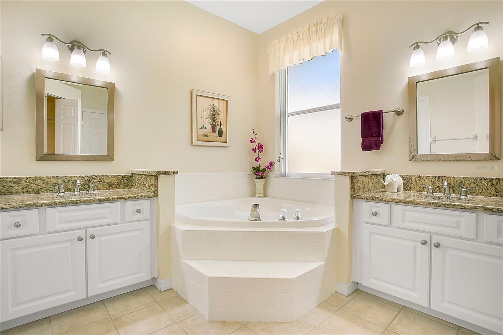 PENNBROOKE PH 01H - Residential