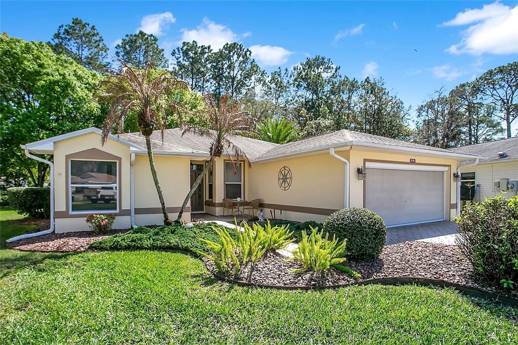 Photo of 32704 Timberwood Drive, Leesburg, FL 34748 (MLS # G5109039)