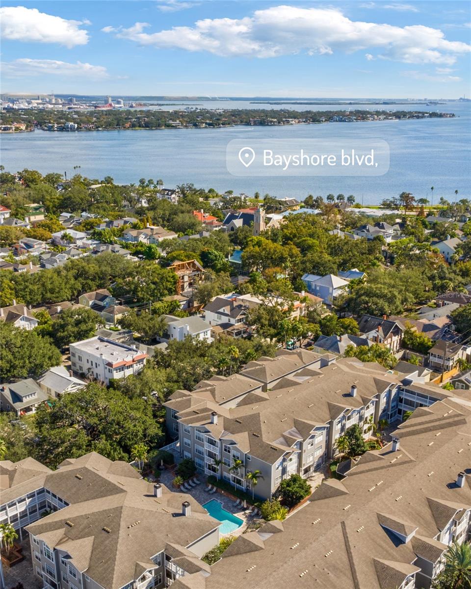 HYDE PARK WALK A CONDO - Residential