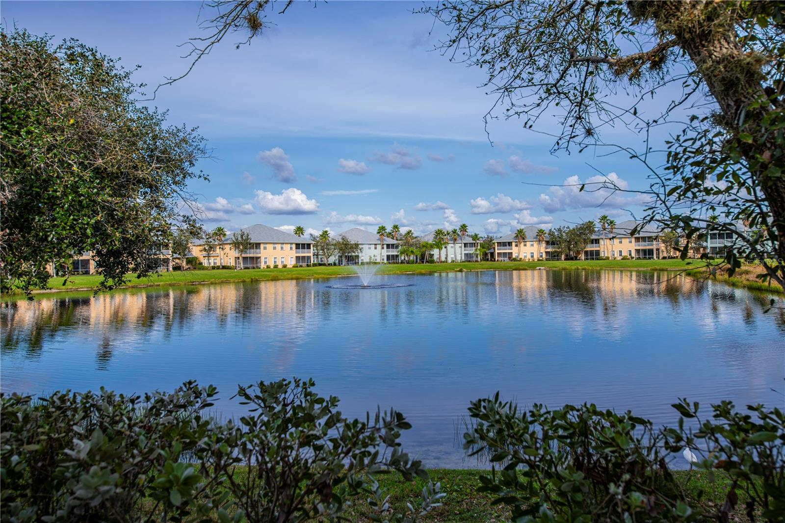 HERITAGE LAKE PARK - Residential