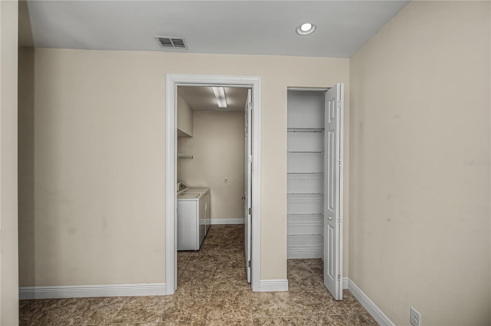 HERITAGE LAKE PARK - Residential