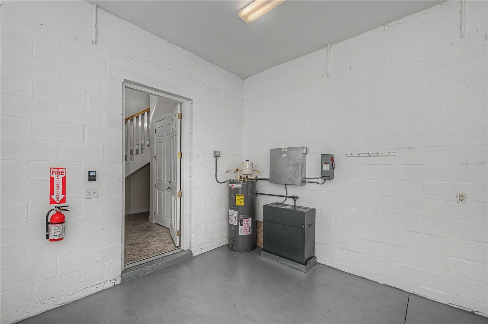 HERITAGE LAKE PARK - Residential