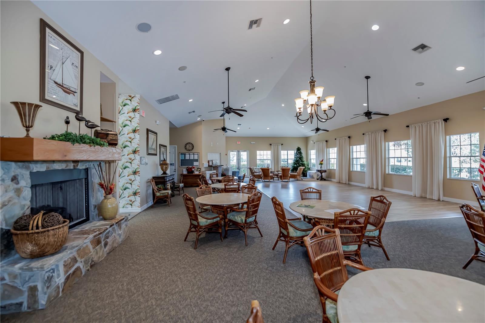 HERITAGE LAKE PARK - Residential