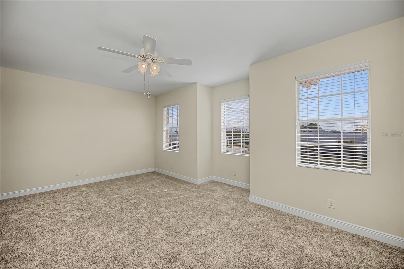 HERITAGE LAKE PARK - Residential