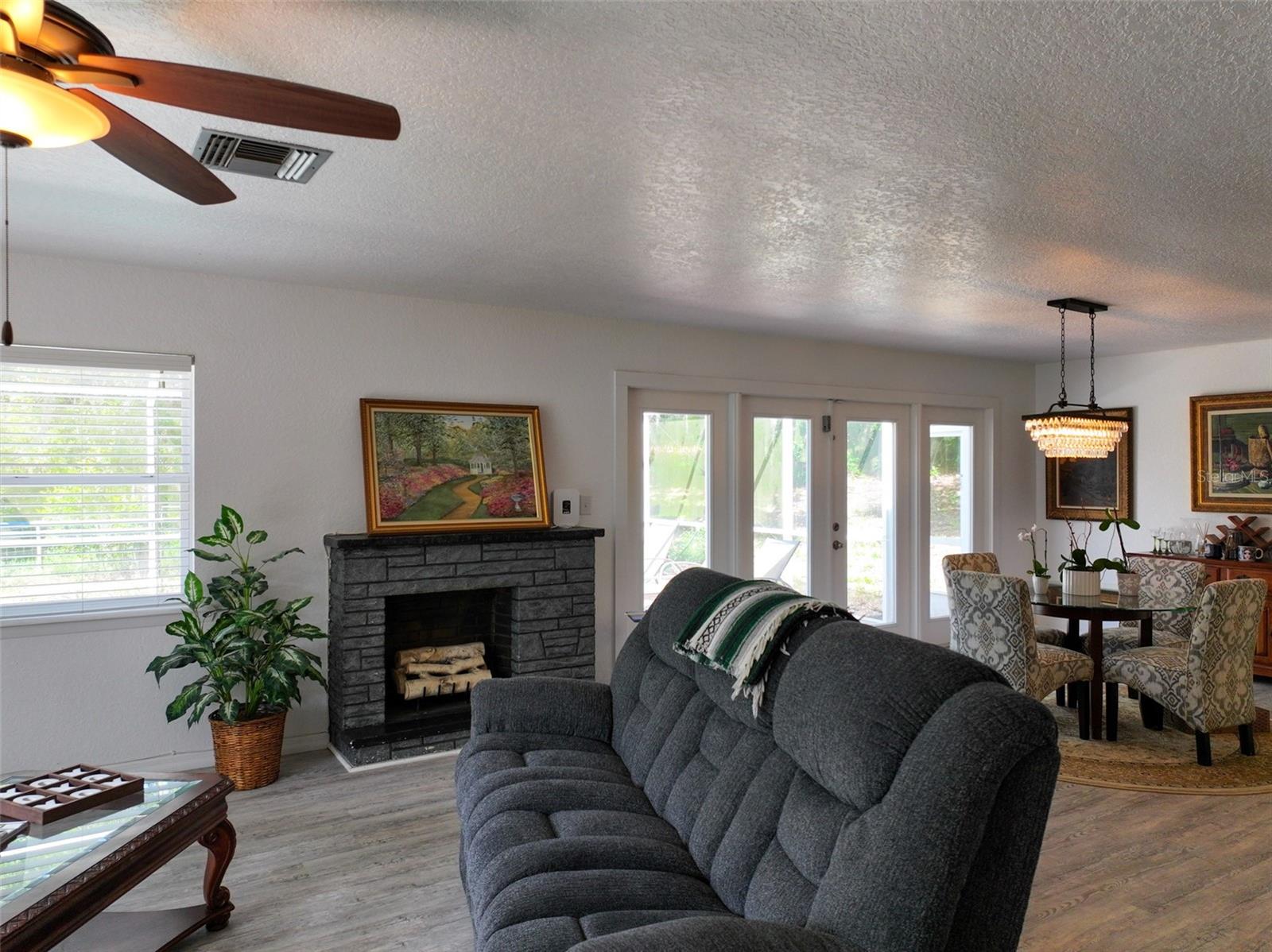 ACREAGE - Residential