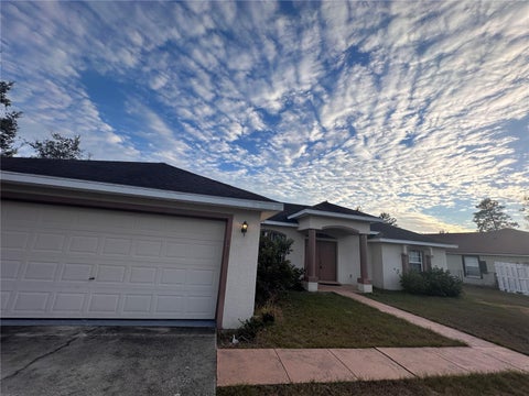 Photo of 133 Marion Oaks Drive, Ocala, FL 34473 (MLS # OM733373)