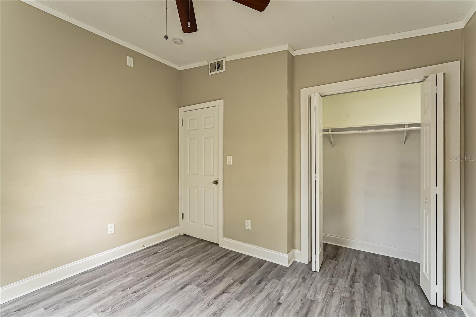 RIVERSIDE PARK ESTATES - Residential Lease