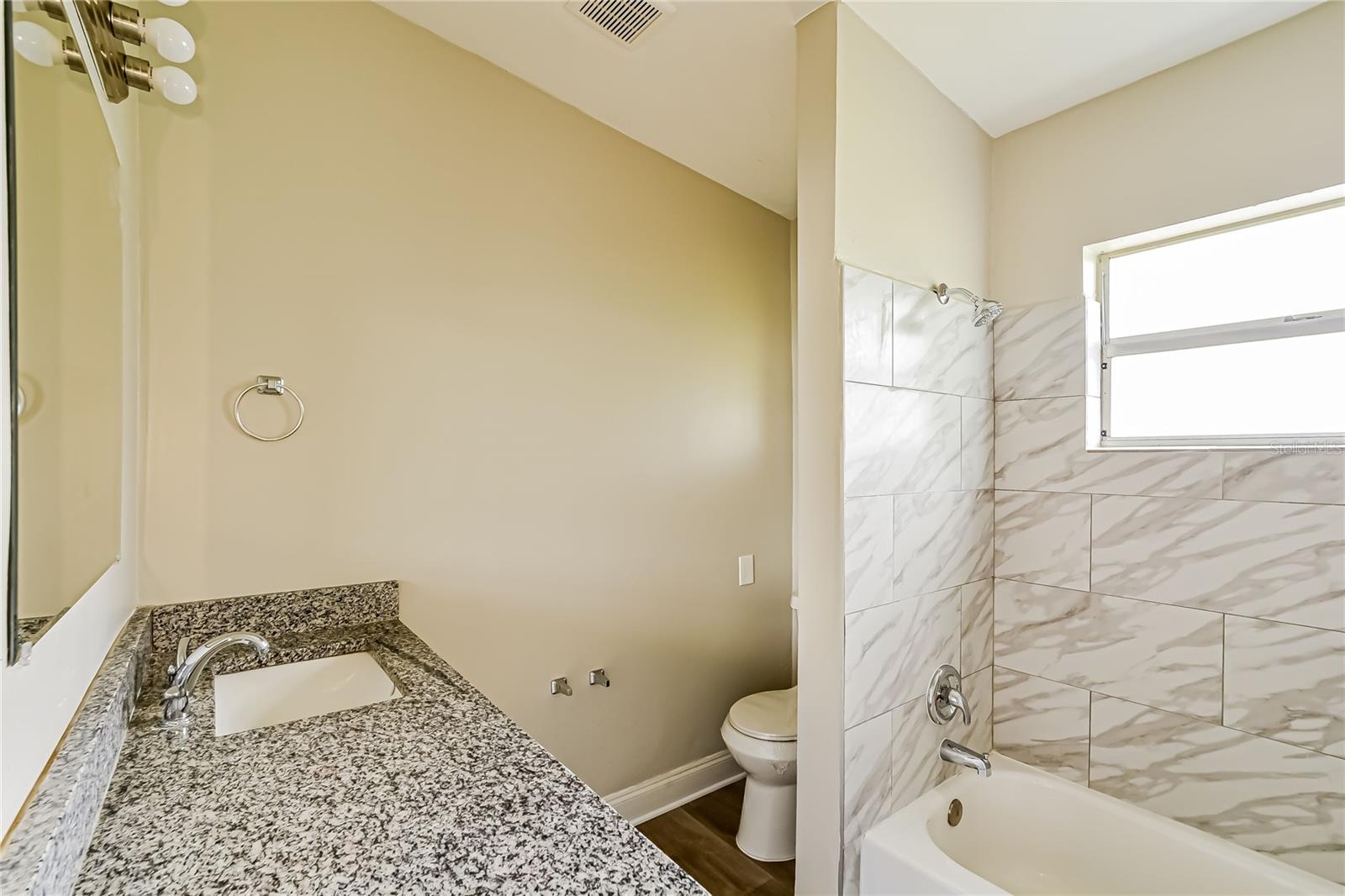 RIVERSIDE PARK ESTATES - Residential Lease