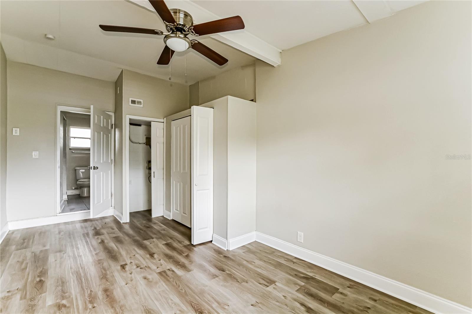 RIVERSIDE PARK ESTATES - Residential Lease