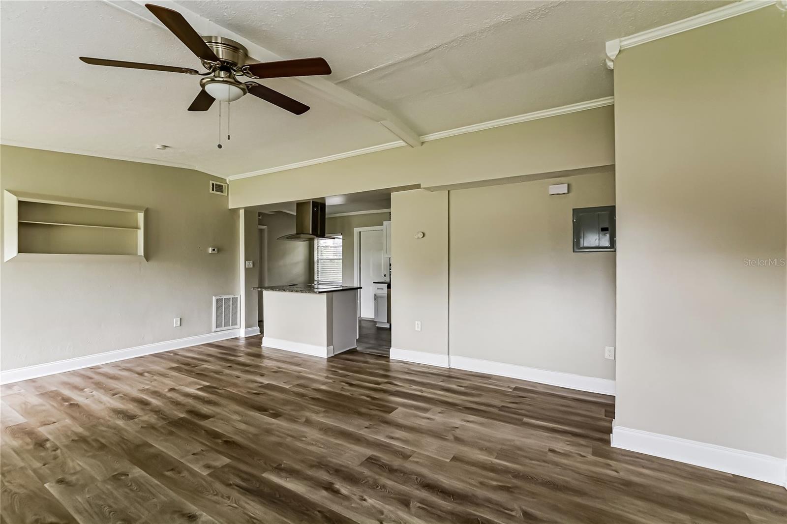 RIVERSIDE PARK ESTATES - Residential Lease