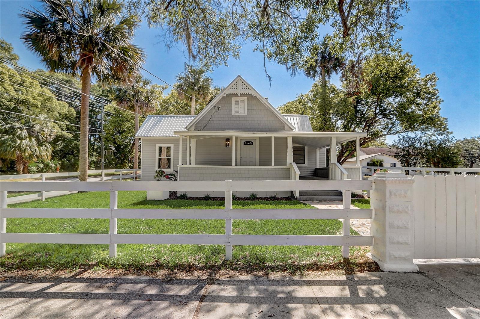 Fall in love with this charming, fully renovated historic gem on a corner lot. Available for lease or lease-to-own! Featuring 3 spacious bedrooms, 2 full bathrooms, and all-new modern upgrades. This timeless beauty is perfect for those seeking character without sacrificing comfort. Highlights include: Classic wrap-around front porch behind a white picket fence. Hardwood floors, cozy fireplace & air-frying oven, Brand new HVAC, metal roof, lighted mirror in the primary suite, large walk-in pantry, laundry room, ceiling fans throughout, beautiful garden space, and 16x20 storage shed. Conveniently located near I-4, airports, parks, and local entertainment.
1 bedroom/1bathroom ADU/In-Law Suite available for lease for an additional rate.