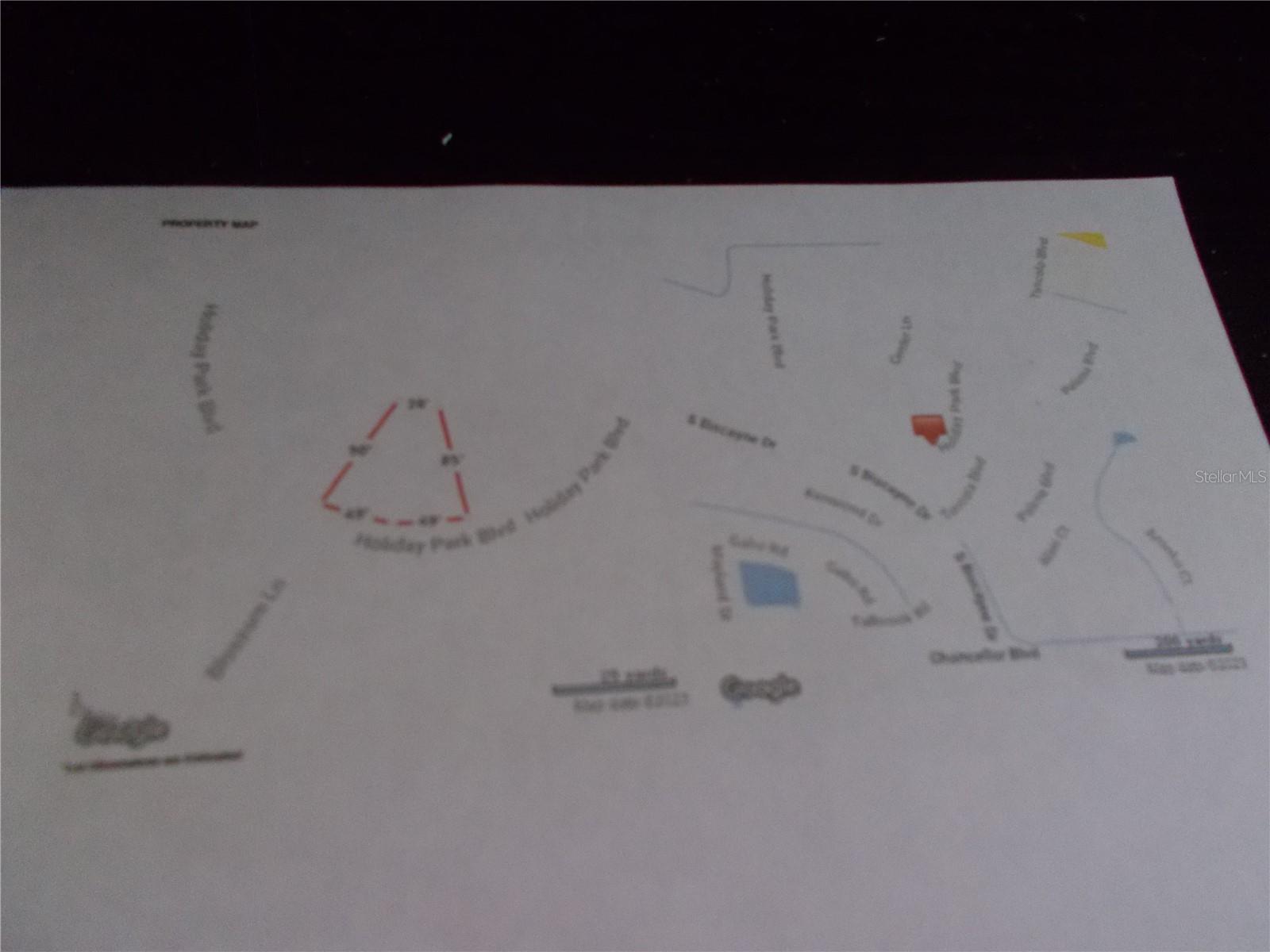 HOLIDAY PARK - Land
