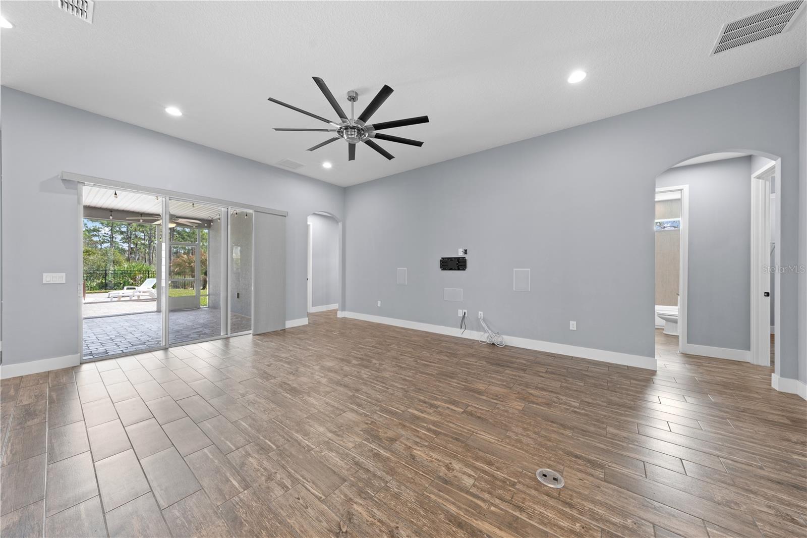 ACREAGE & UNREC - Residential