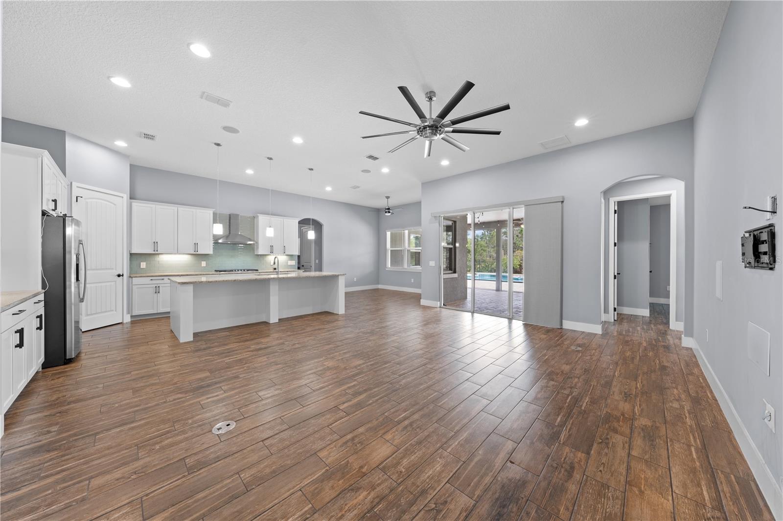 ACREAGE & UNREC - Residential