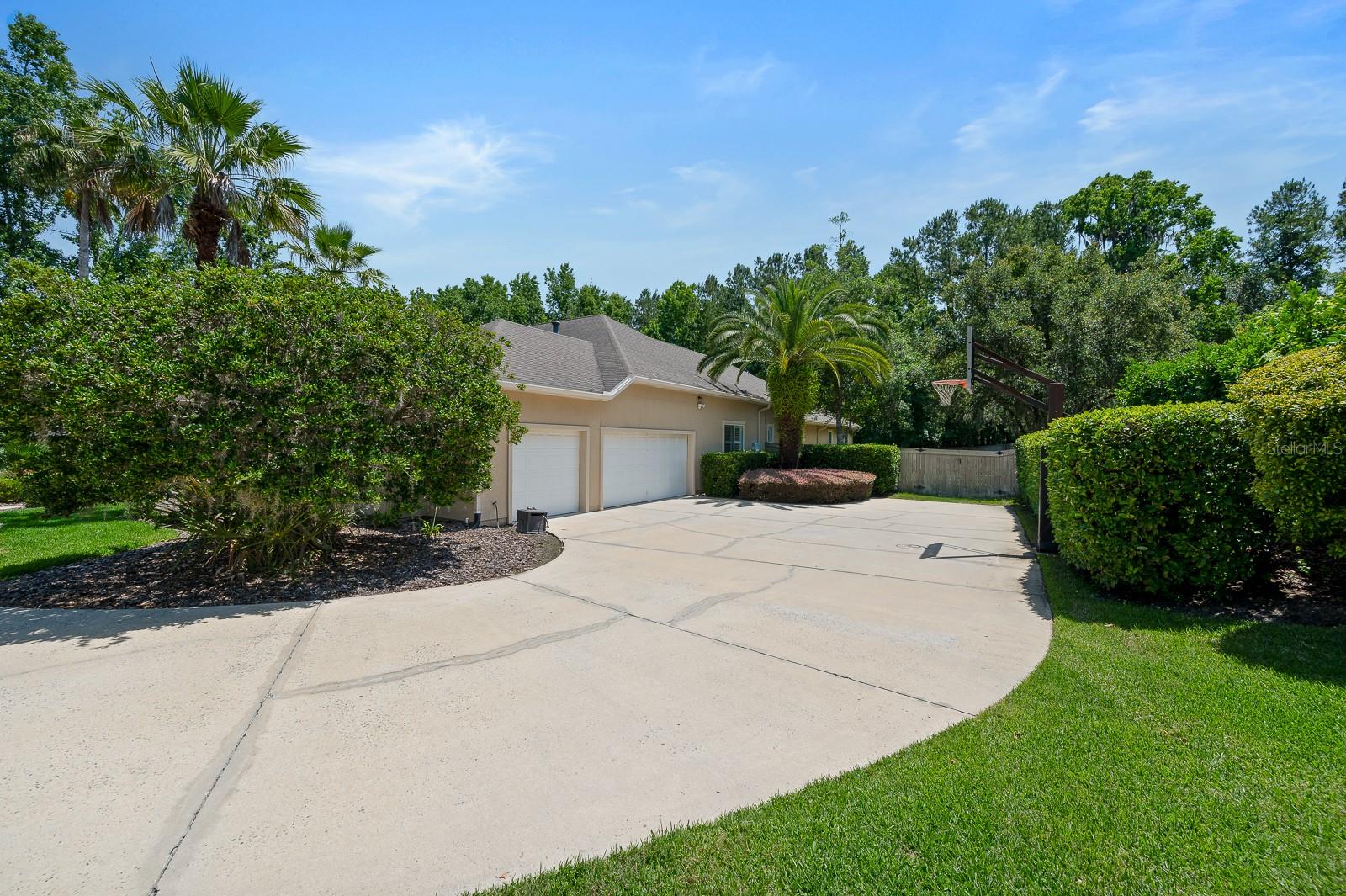 3533 SW 87TH DRIVE