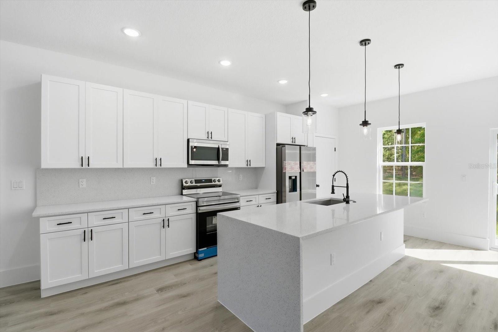 CITRUS SPRINGS UNIT 1 PLAT BK 5 PG 89 LOT 6 BLK 77 - Residential