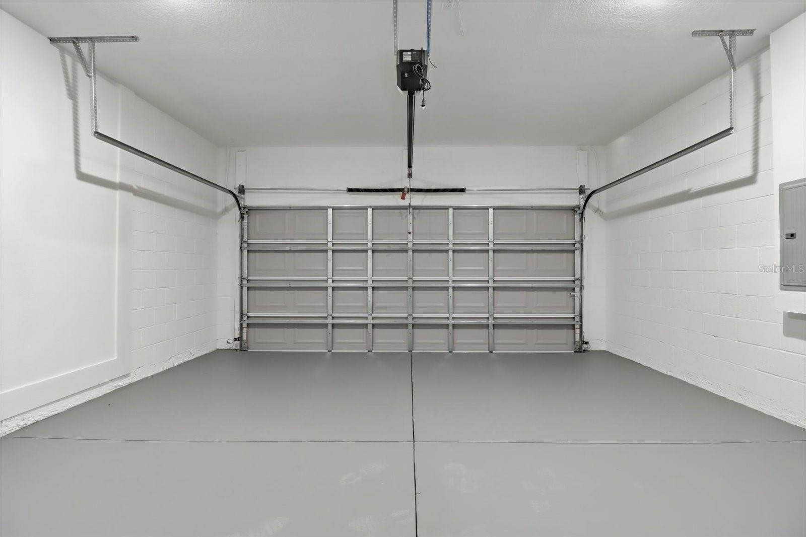 CITRUS SPRINGS UNIT 1 PLAT BK 5 PG 89 LOT 6 BLK 77 - Residential