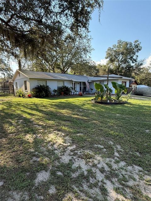 Photo of 39837 Magnolia Street, Lady Lake, FL 32159 (MLS # G5101542)