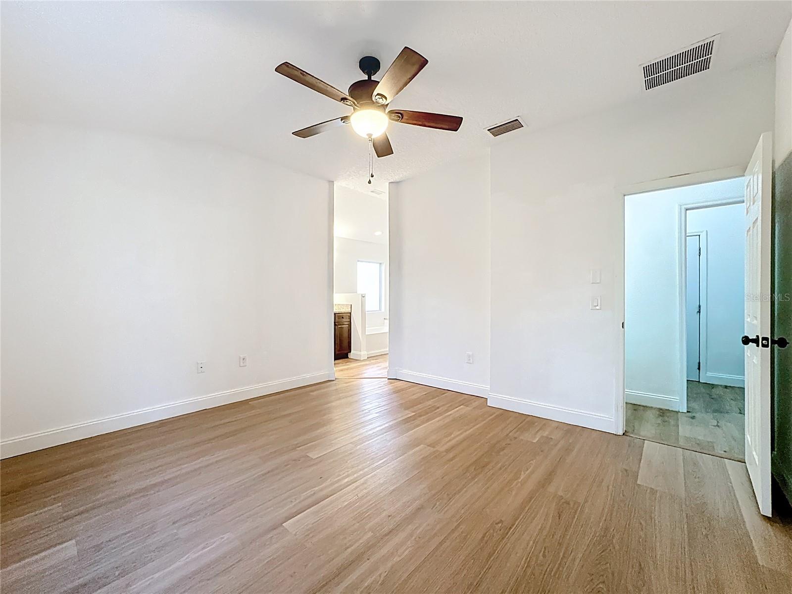 DELTONA LAKES UNIT 32 - Residential