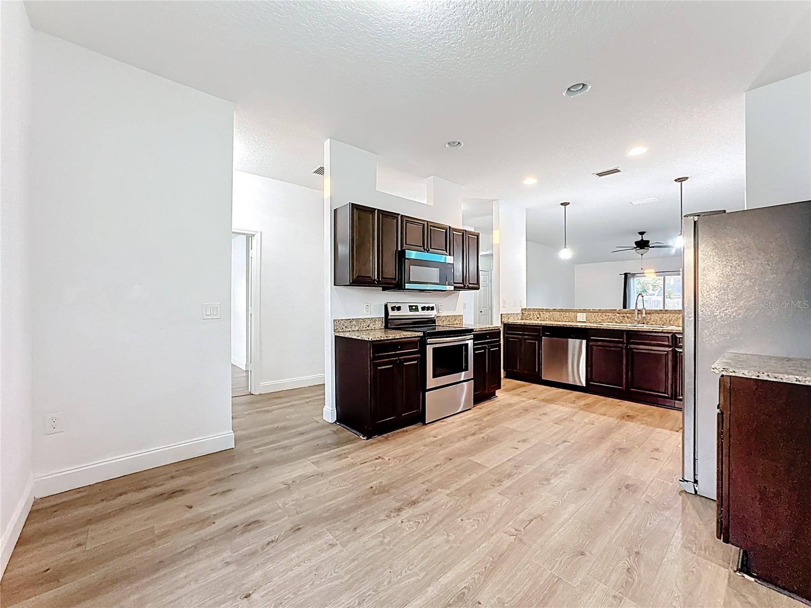 DELTONA LAKES UNIT 32 - Residential