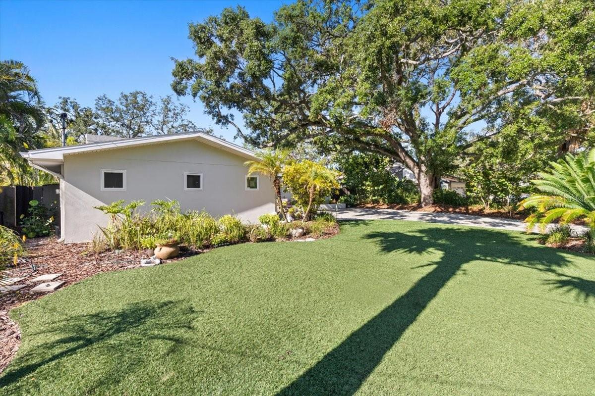 4722 W LAUREL ROAD