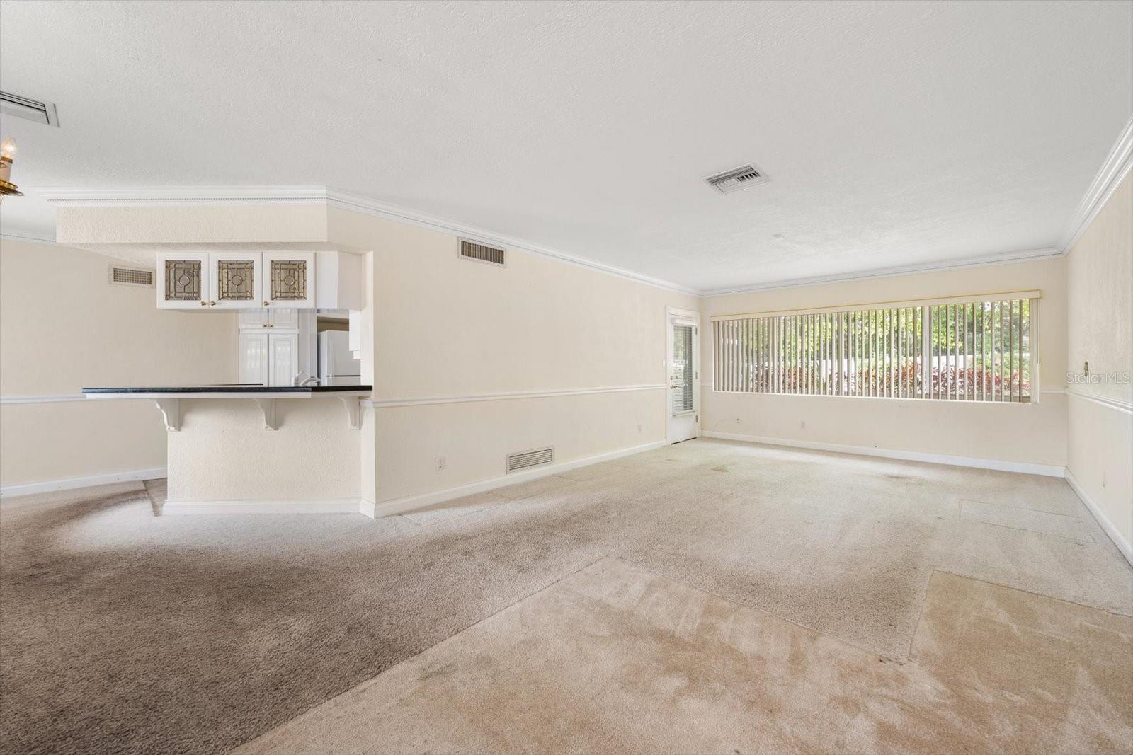 230 GARDEN CIRCLE