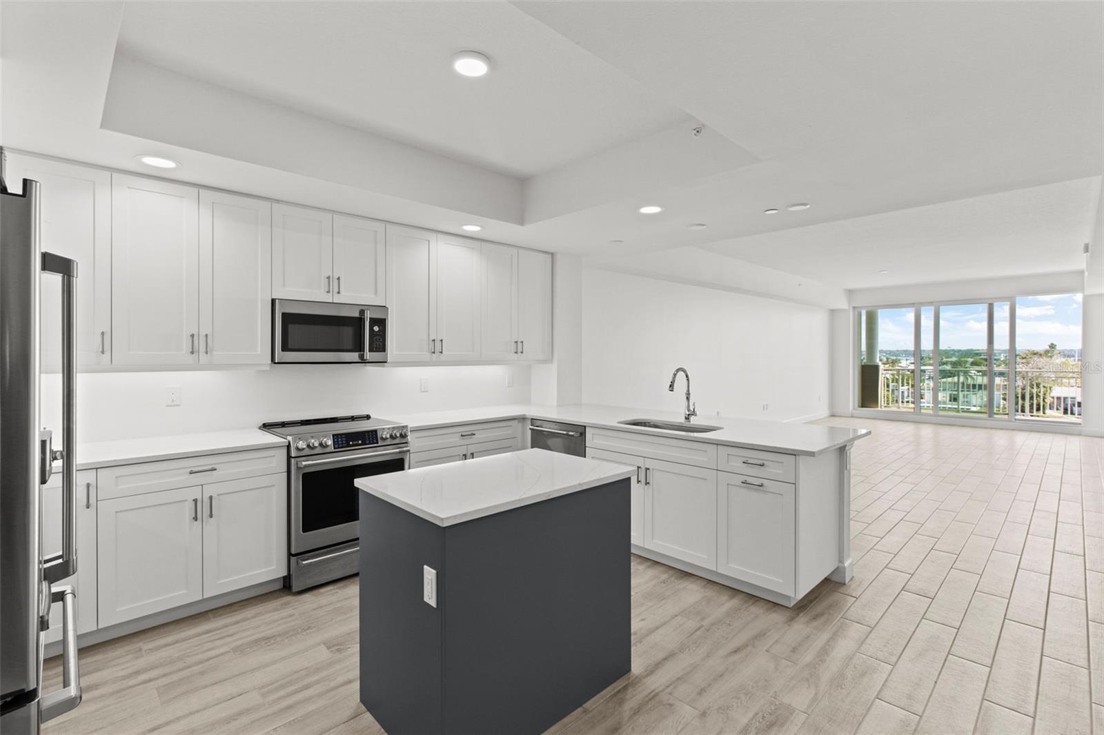 ISLAND ESTATES OF CLEARWATER - Residential