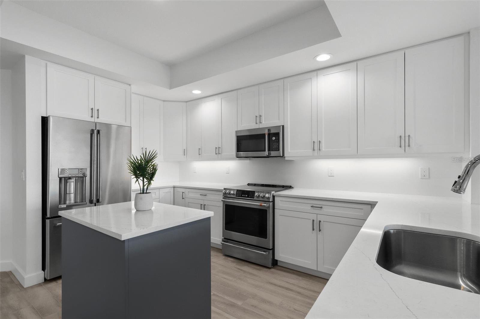 ISLAND ESTATES OF CLEARWATER - Residential