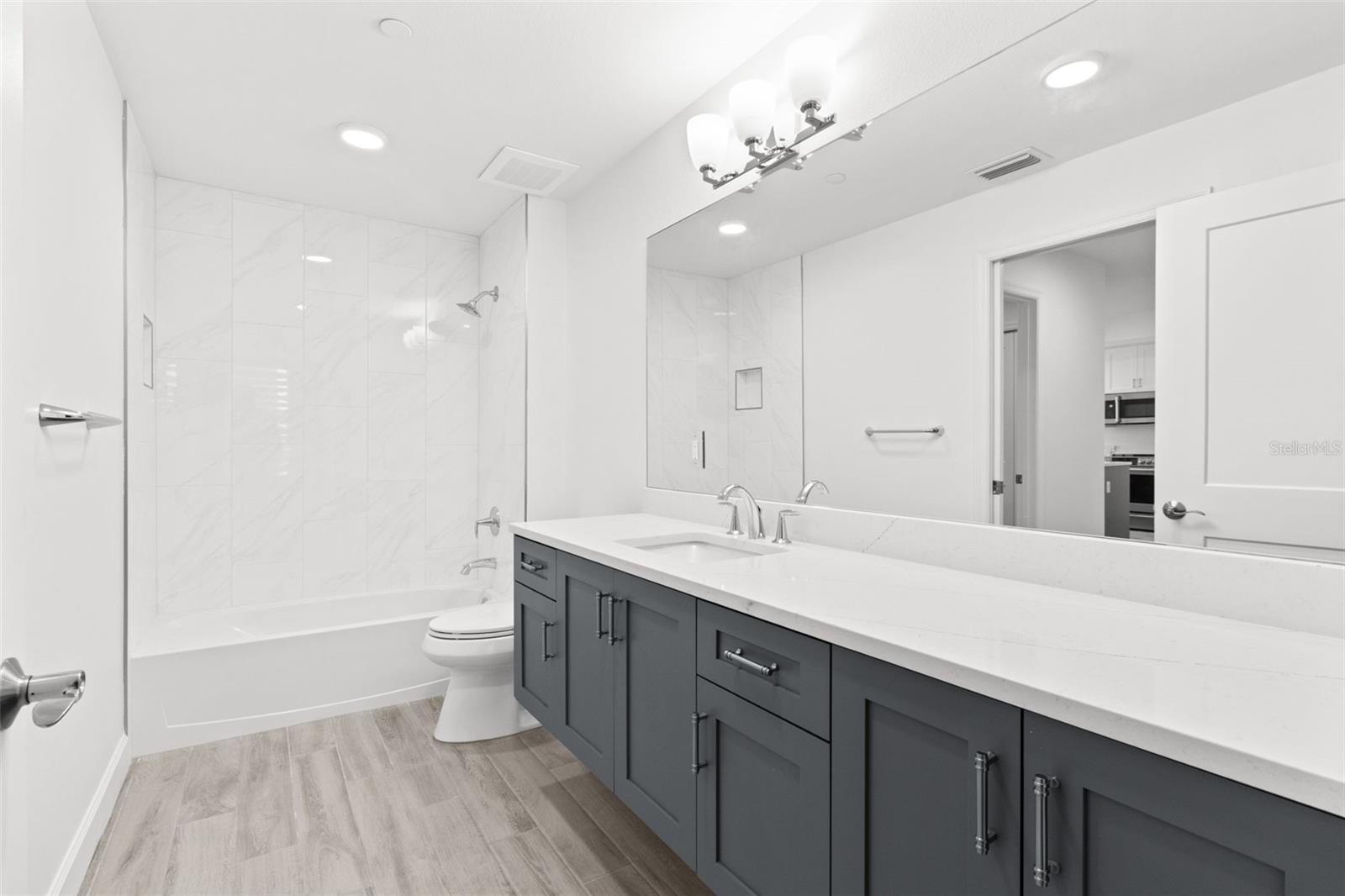 ISLAND ESTATES OF CLEARWATER - Residential