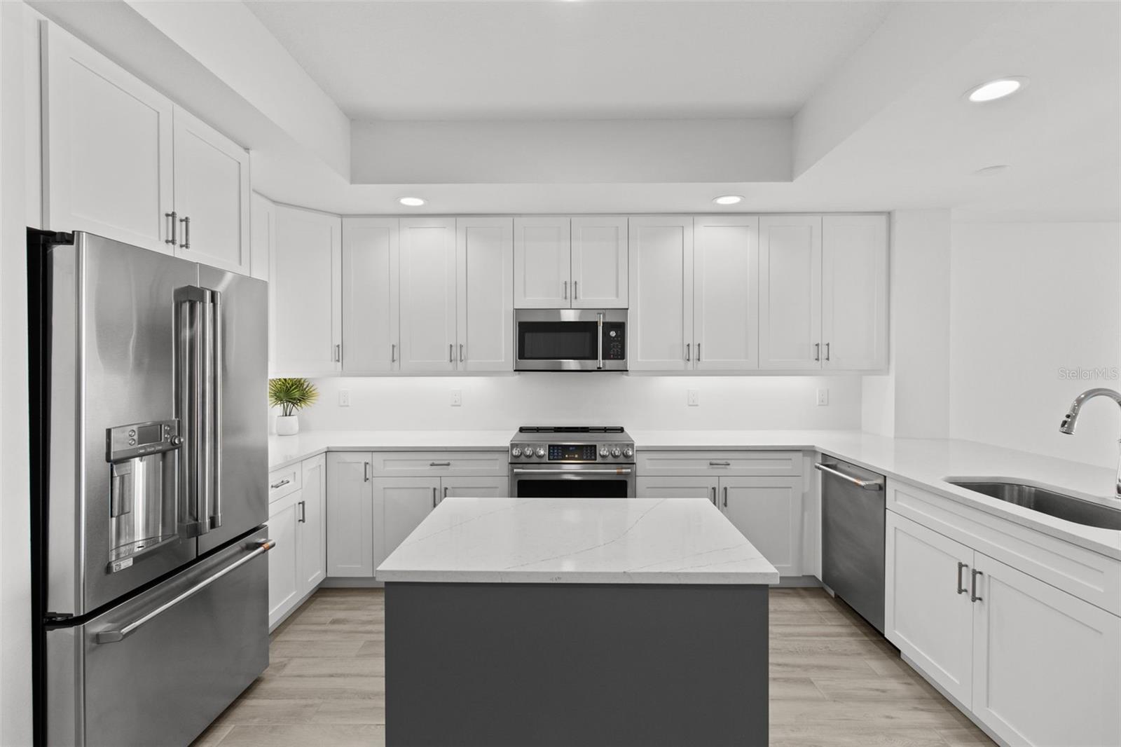 ISLAND ESTATES OF CLEARWATER - Residential