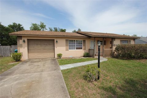 2013 DEARING AVENUE DELTONA FL 32725