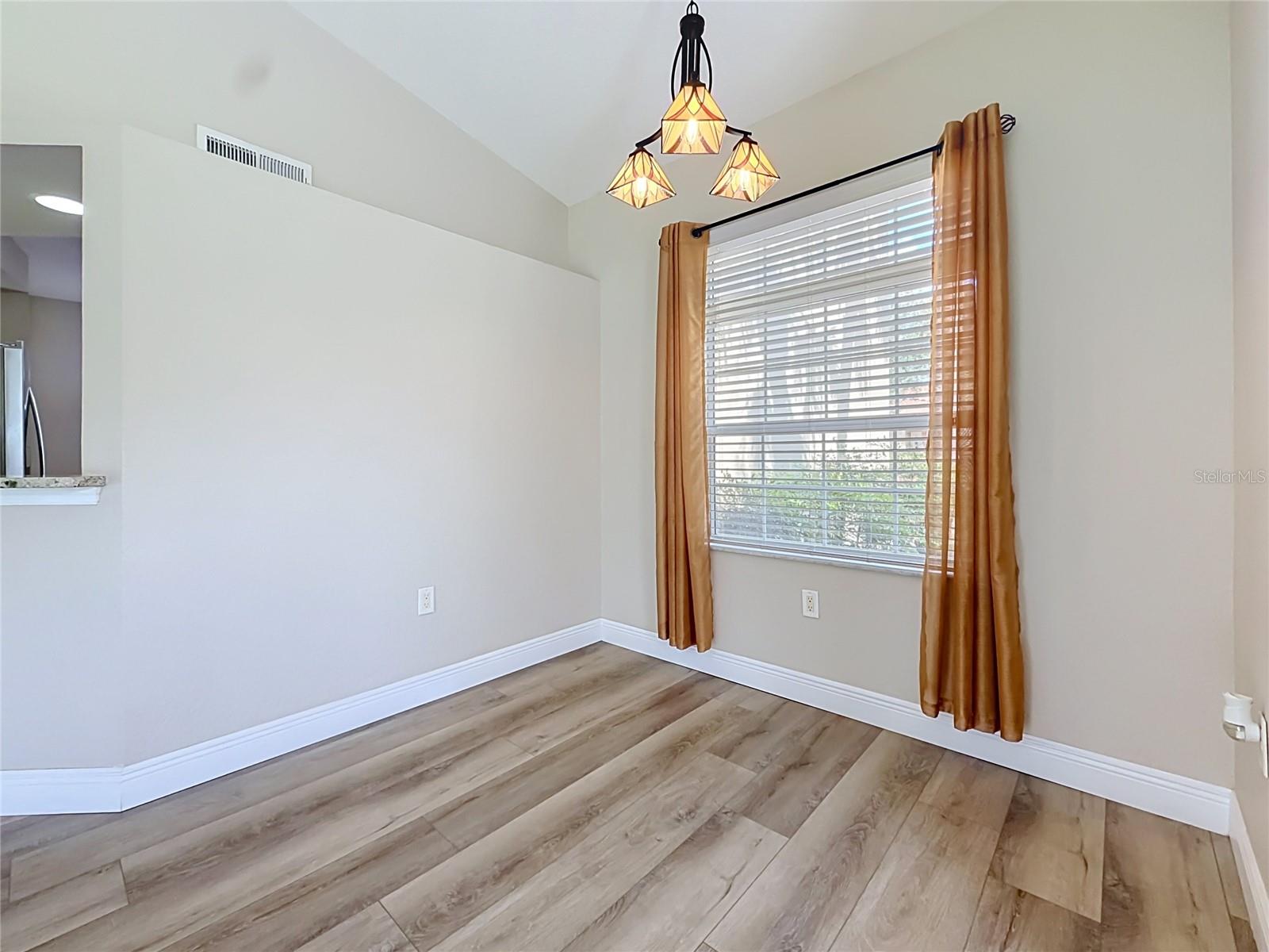 5281 BOWLINE COURT