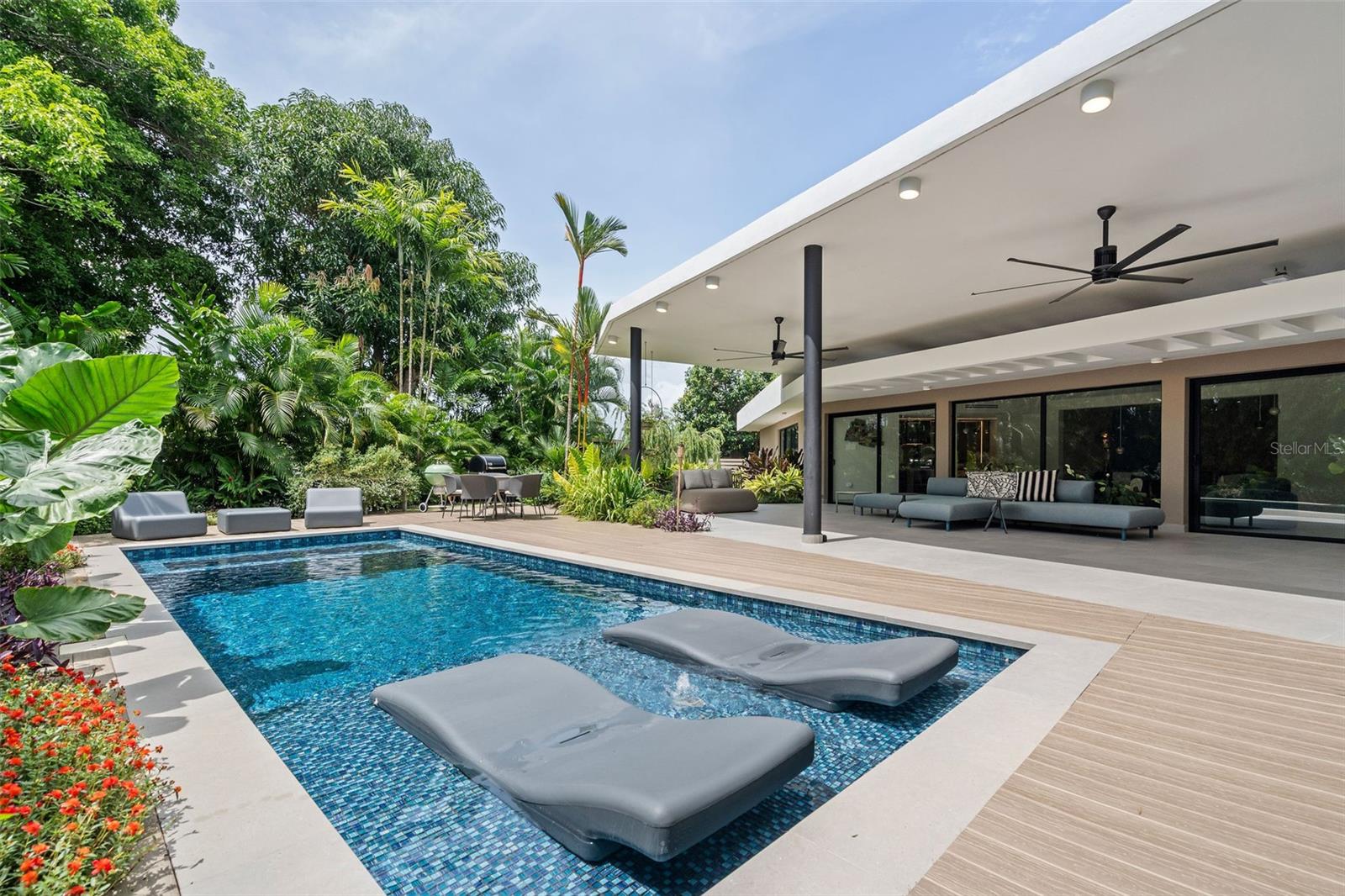 GARDEN HILLS - Residential