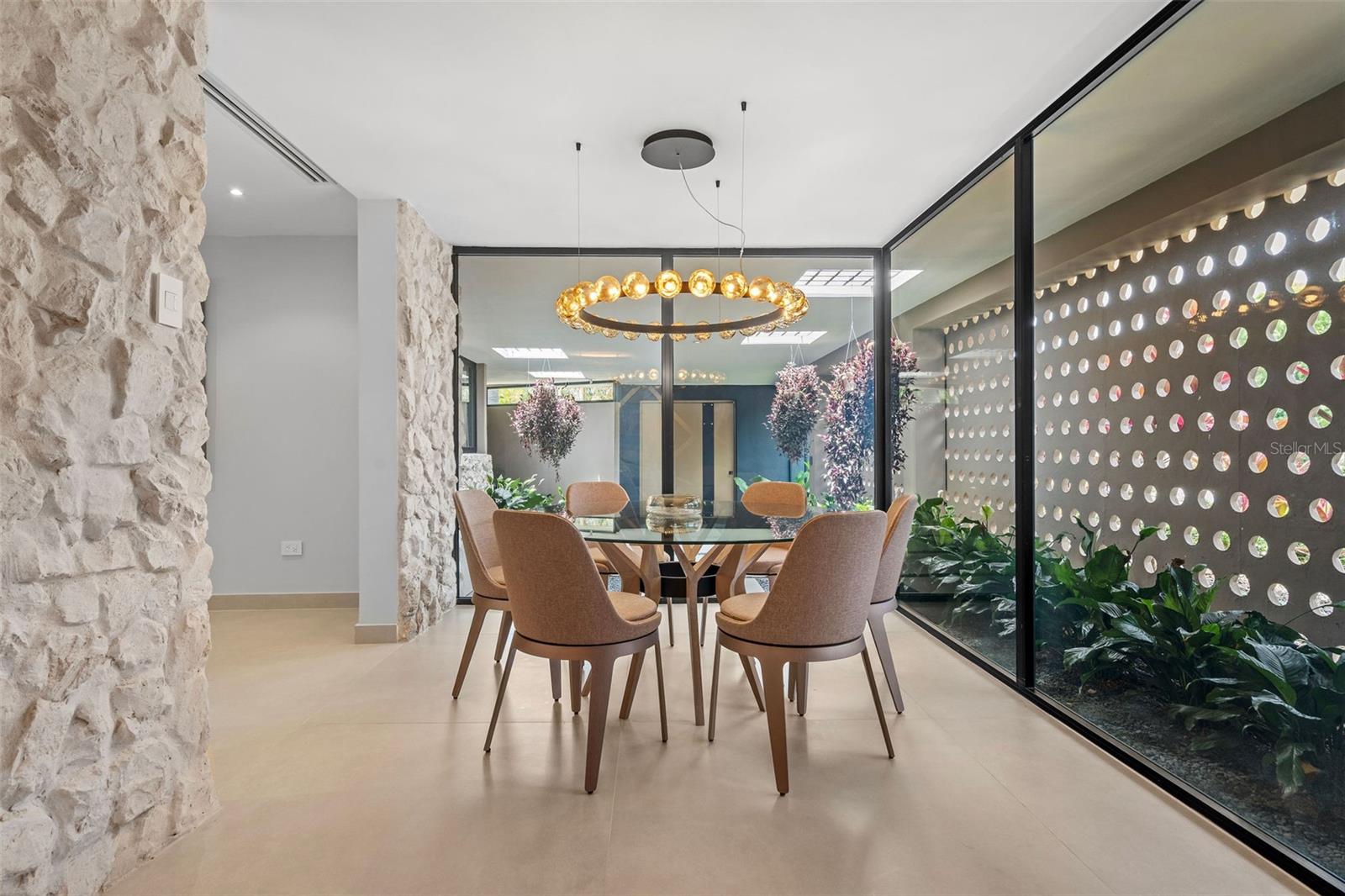 GARDEN HILLS - Residential