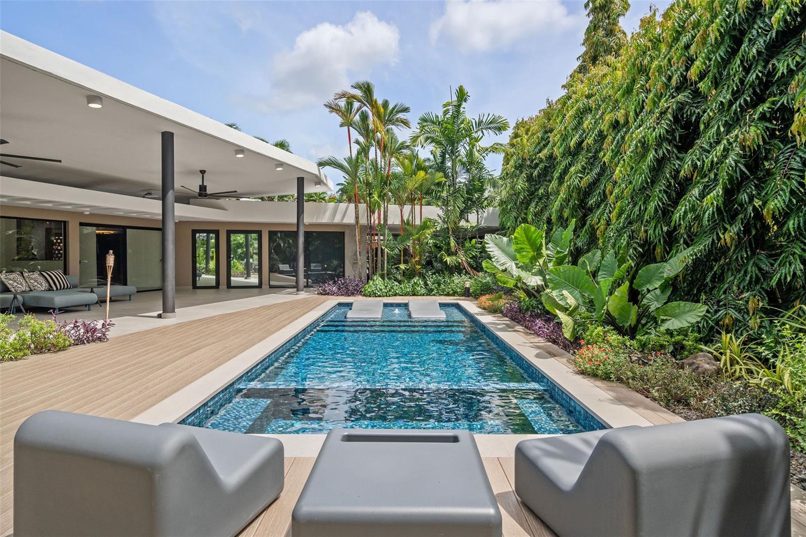 16 JARDIN STREET