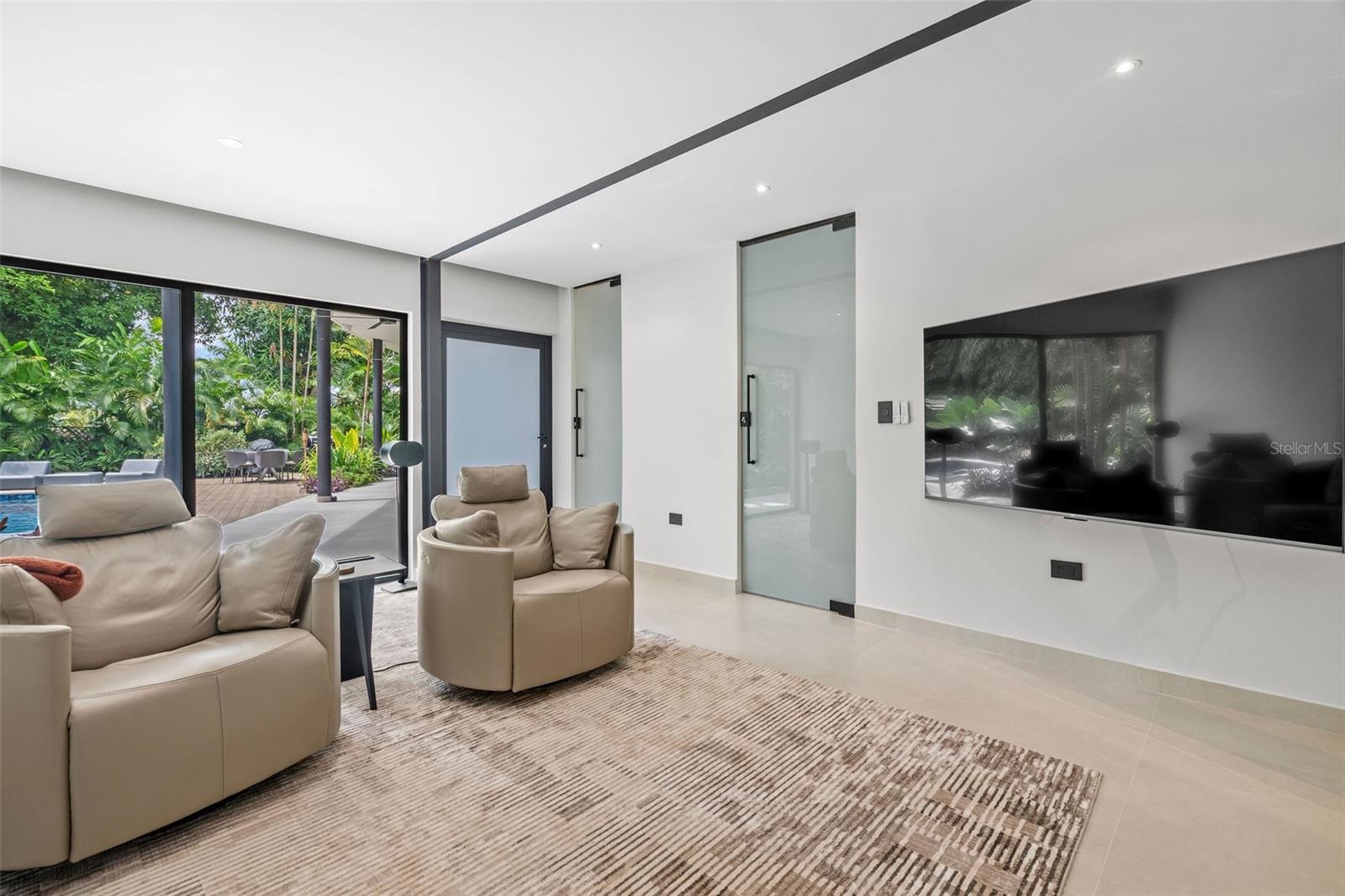 GARDEN HILLS - Residential