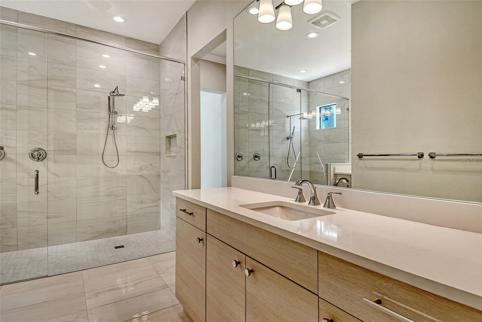 ARIA PHASE III - Residential