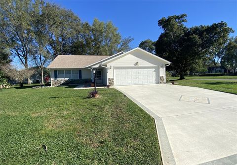 Photo of 26840 Racquet Circle, Leesburg, FL 34748 (MLS # G5112250)